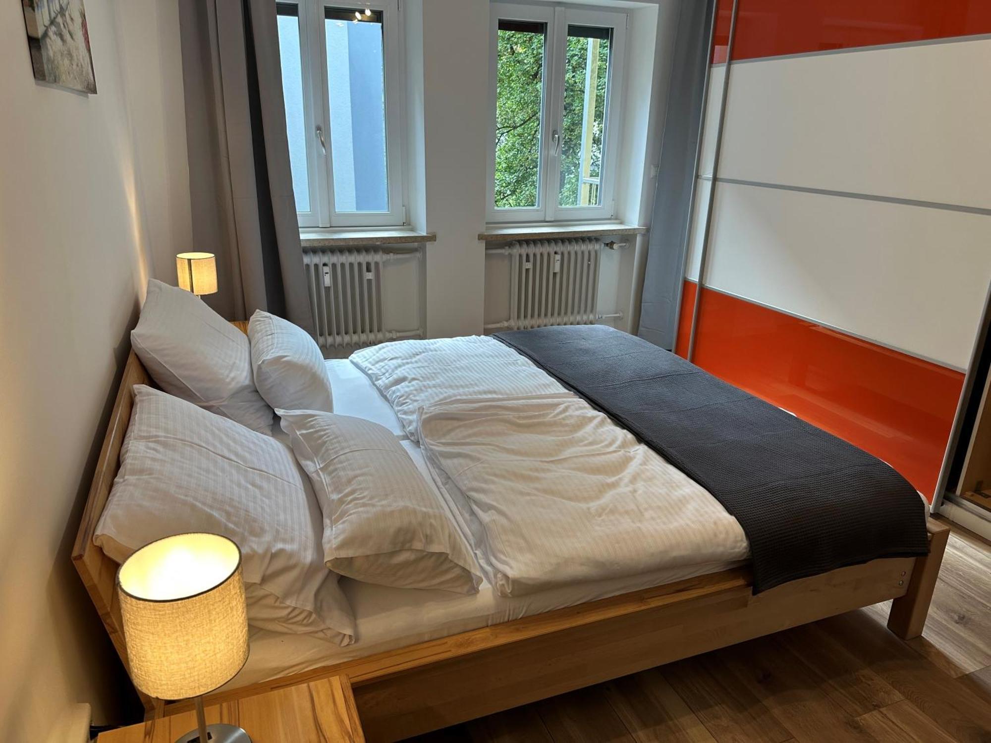Mm Lodge - Apartments In Innenstadtlage Mit Parkplatz Augsburg Luaran gambar